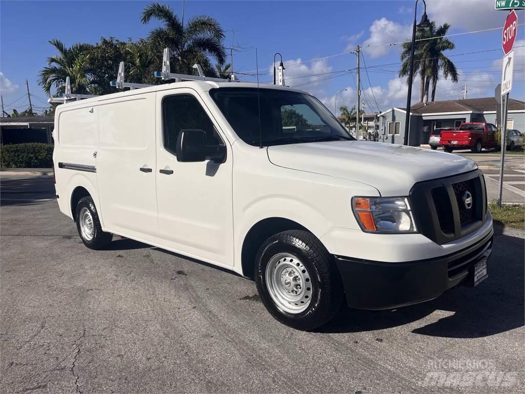 Nissan NV Andere Transporter