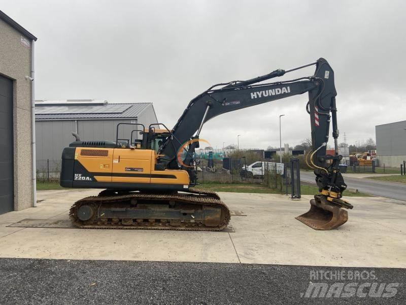 Hyundai HX220 L Mobilbagger