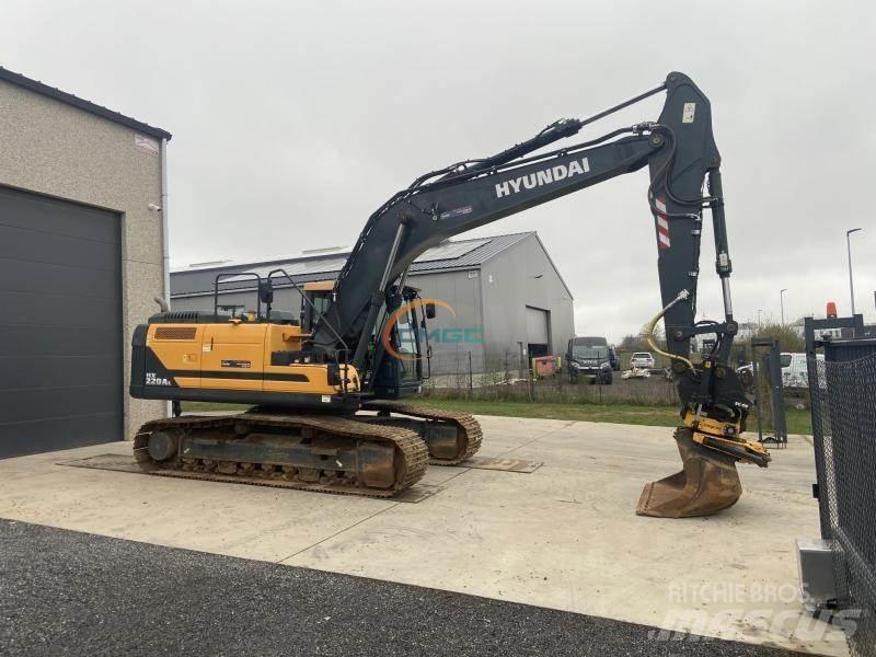 Hyundai HX220 L Mobilbagger