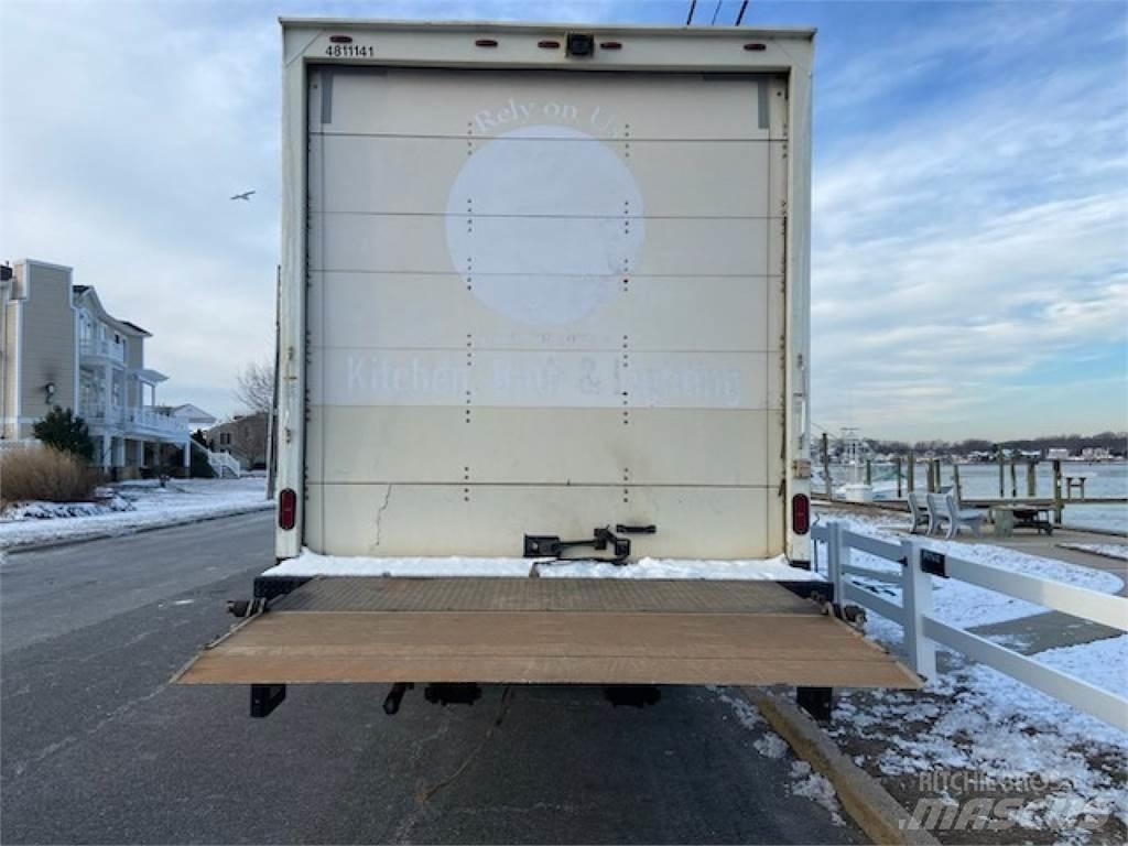 Isuzu FTR Kofferaufbau