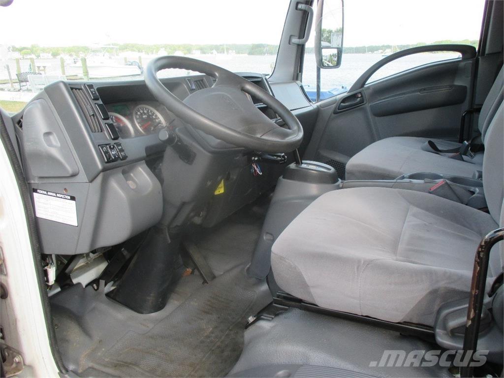 Isuzu NQR Andere Fahrzeuge