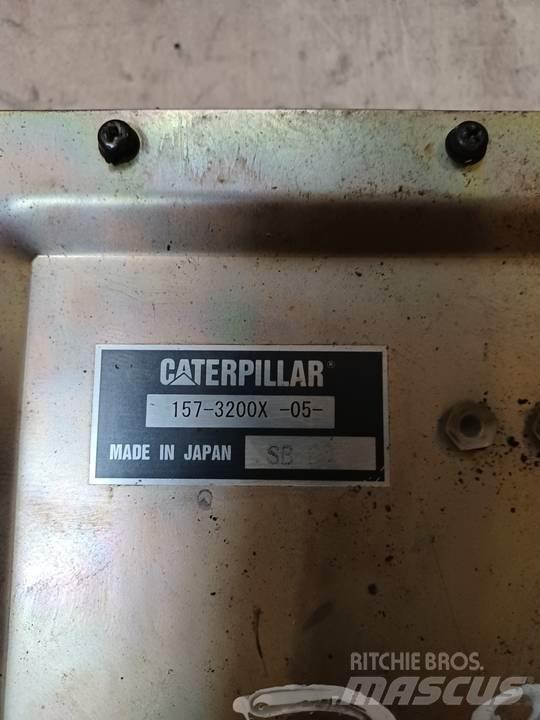 CAT 318C Kabinen