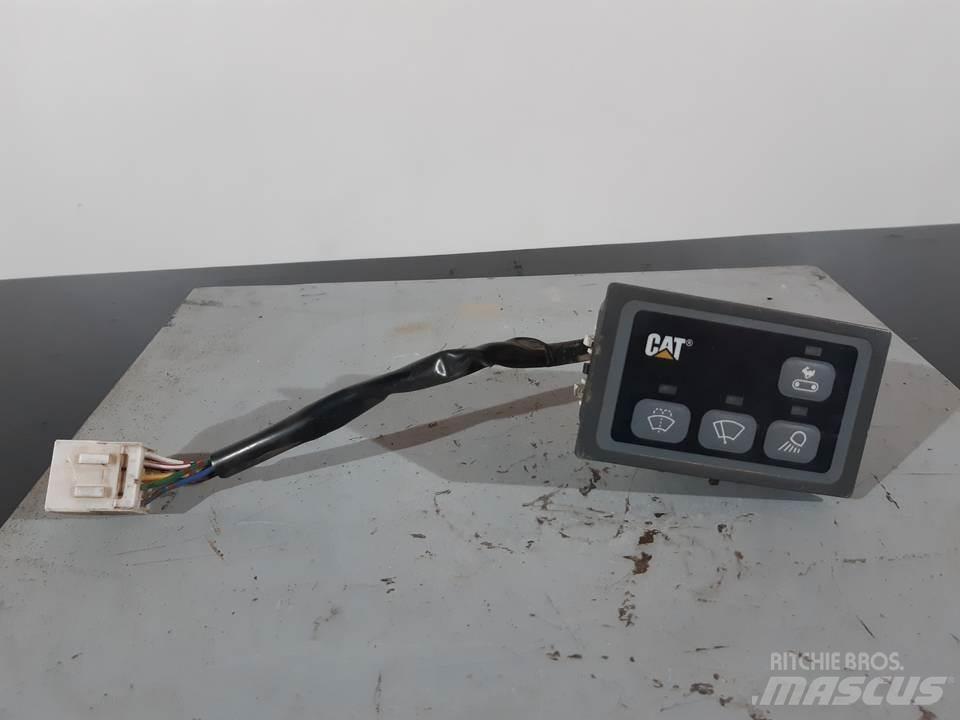 CAT 318C Kabinen