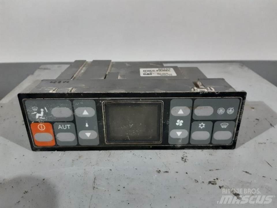 CAT 318C Kabinen