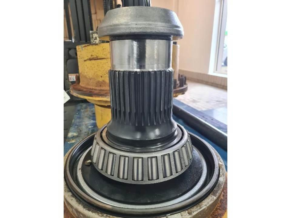 CAT 735 Getriebe