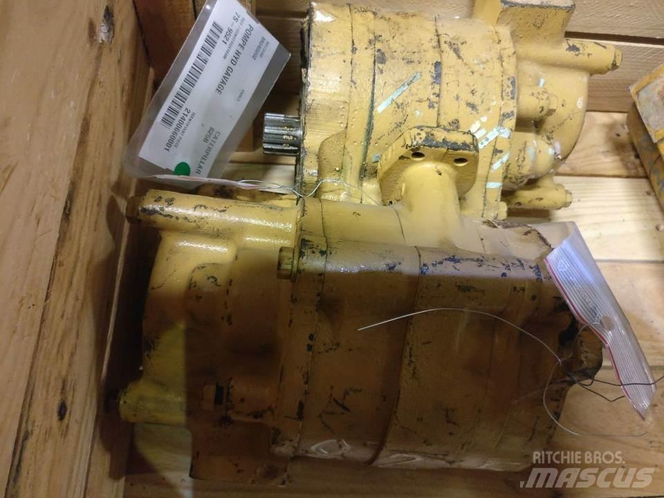 CAT 825B Hydraulik