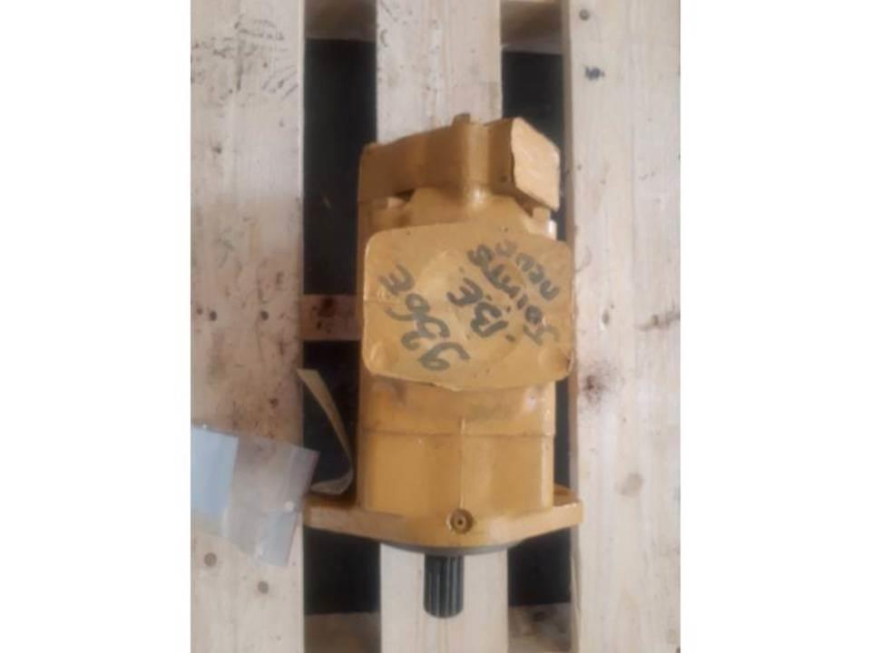 CAT 936E Hydraulik