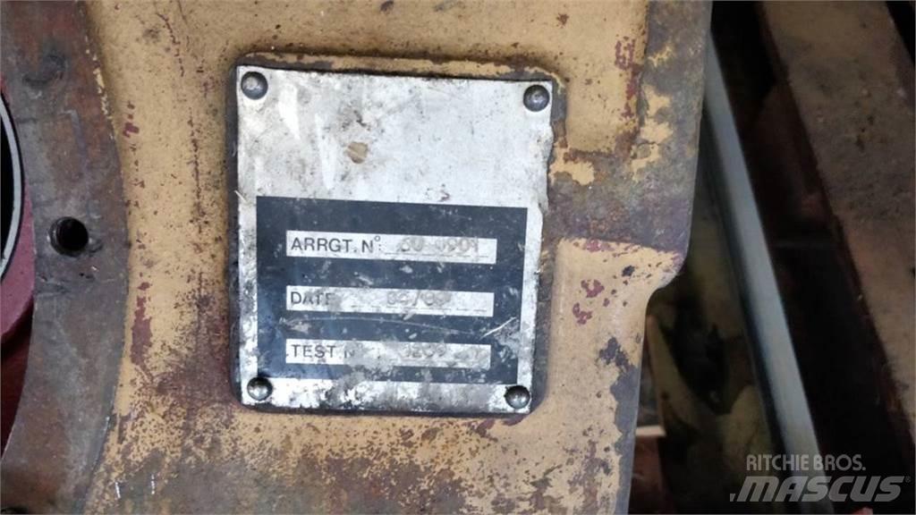 CAT D250B Getriebe