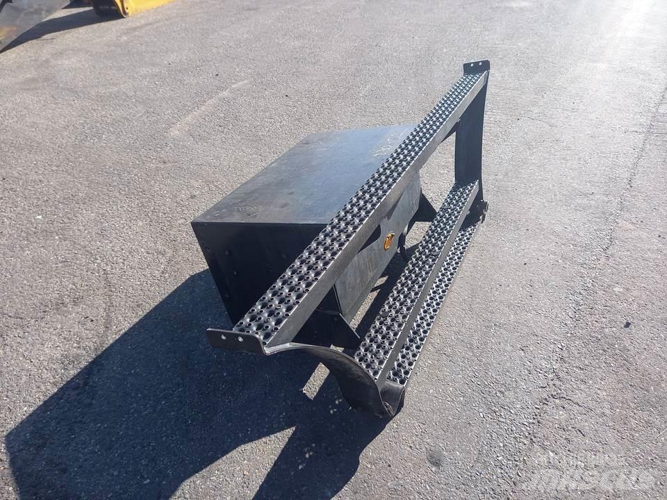 CAT M320F Kabinen