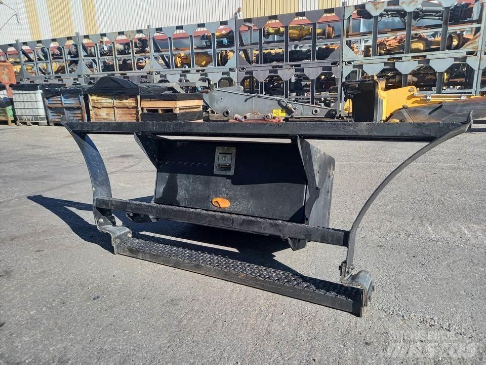 CAT M320F Kabinen