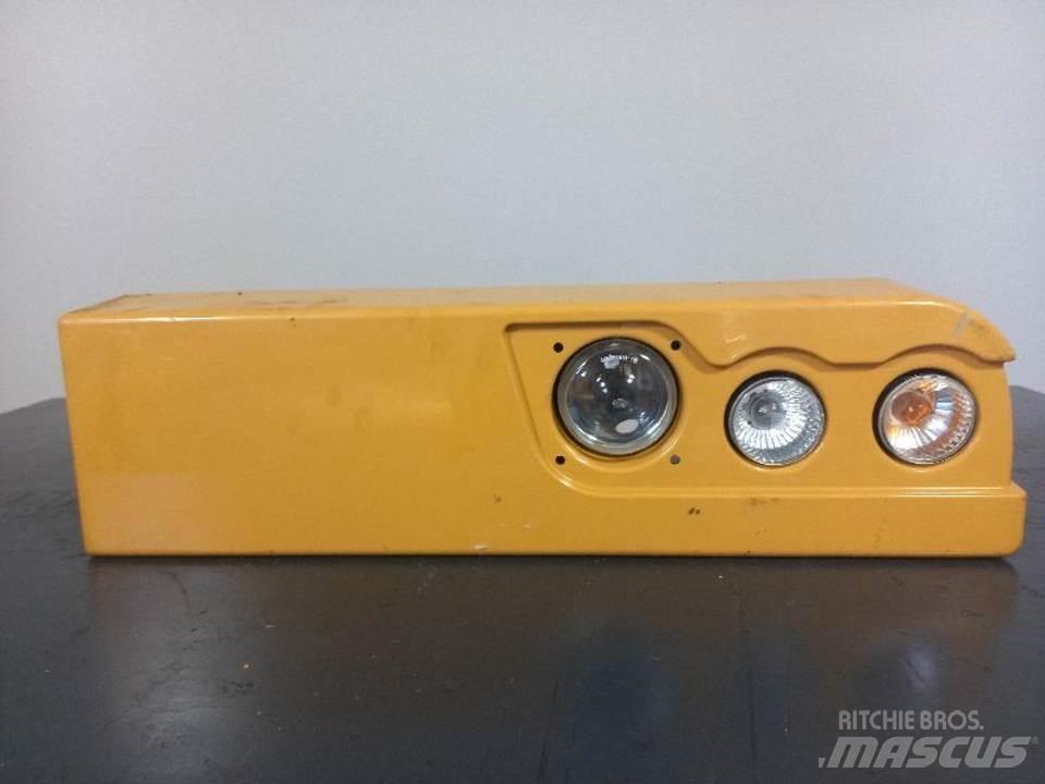 CAT M320F Kabinen