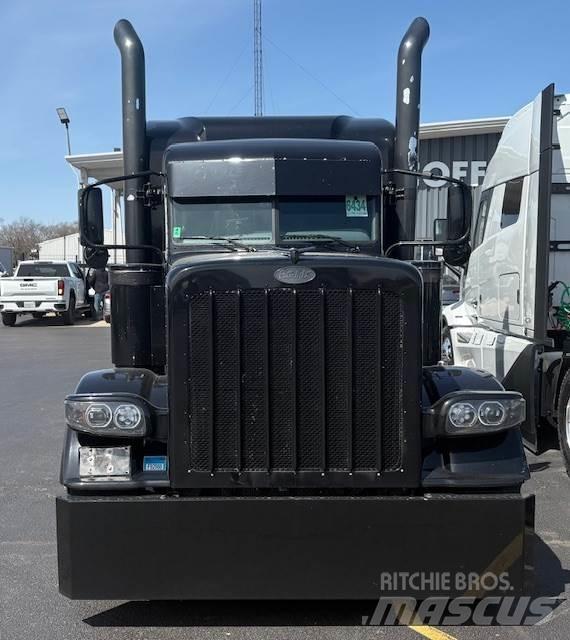 Peterbilt 389 Andere Fahrzeuge