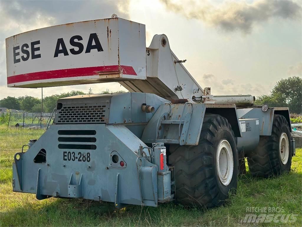 Terex RT 775 Ruwterrein kranen