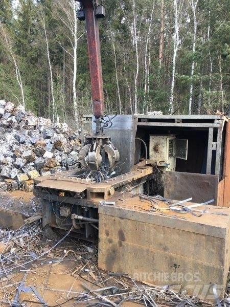  _JINÉ (CZ) ŽĎAS - CPB 100 Pulverisierer