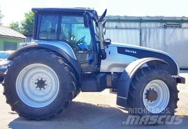 Valtra T190 Traktoren