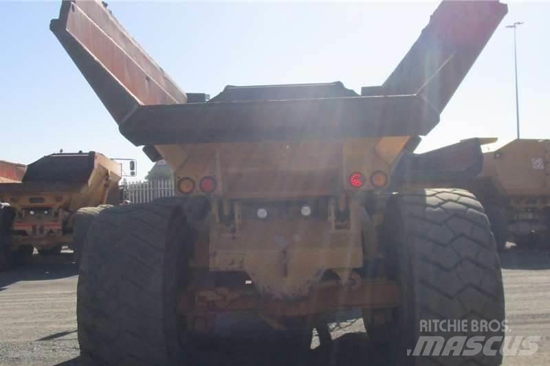 Bell B40D Dumper - Knickgelenk