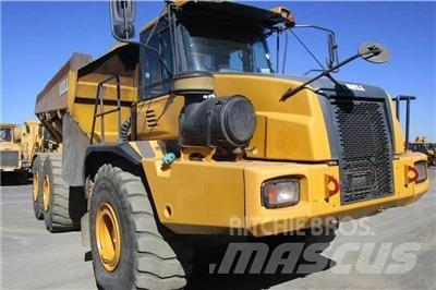 Bell B40D Dumper - Knickgelenk