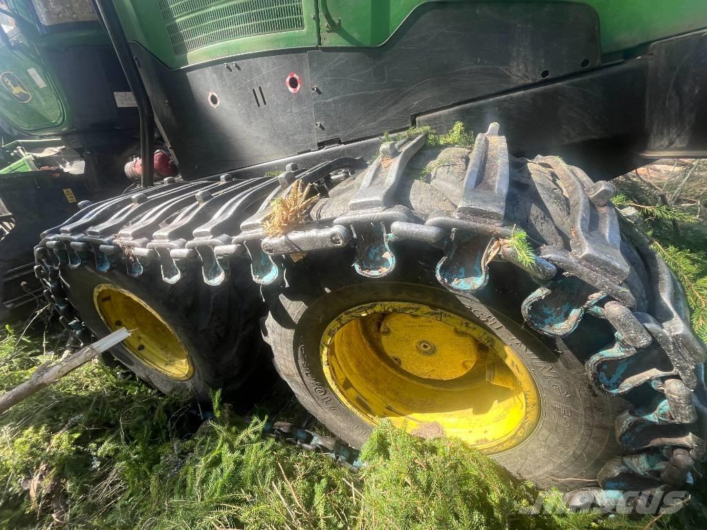 John Deere 1270 E Harvester