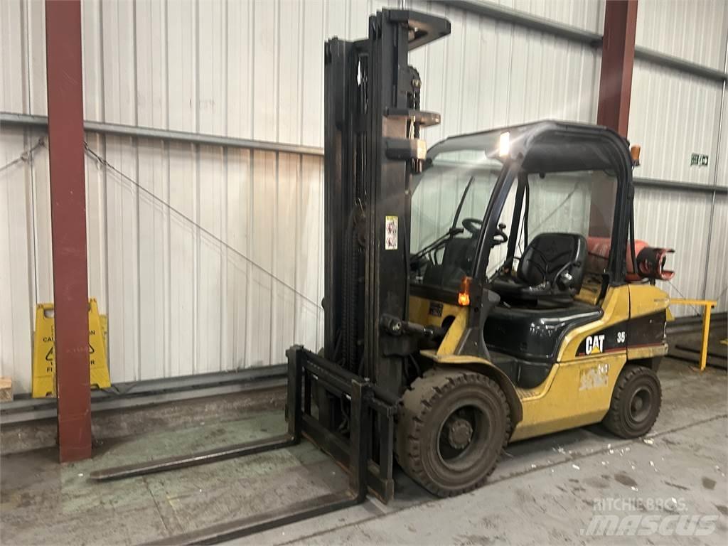 CAT GP35N LPG heftrucks