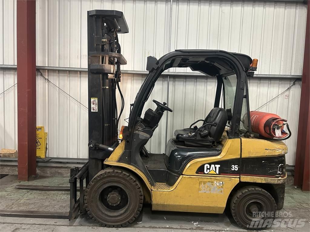 CAT GP35N LPG heftrucks