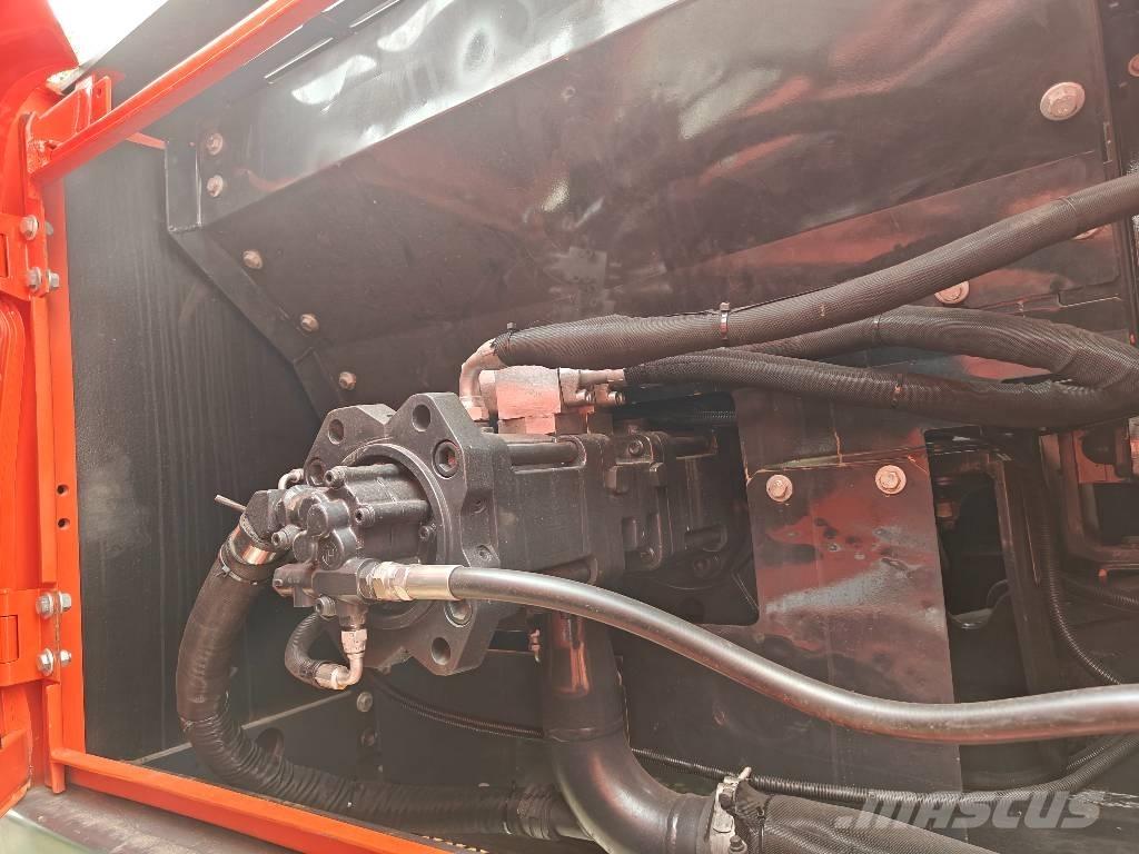 Doosan DX 225 LC-9C Raupenbagger