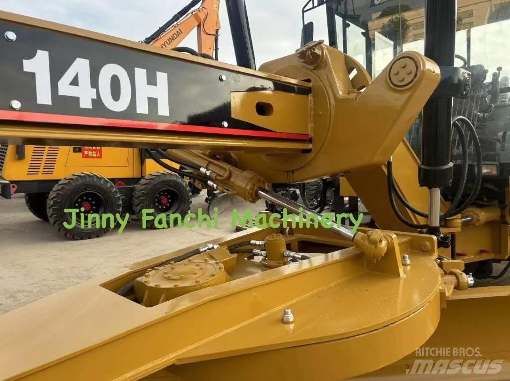 CAT 140 Grader