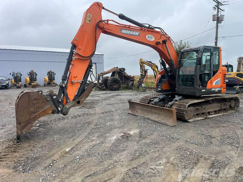 Doosan DX 140 LCR Raupenbagger