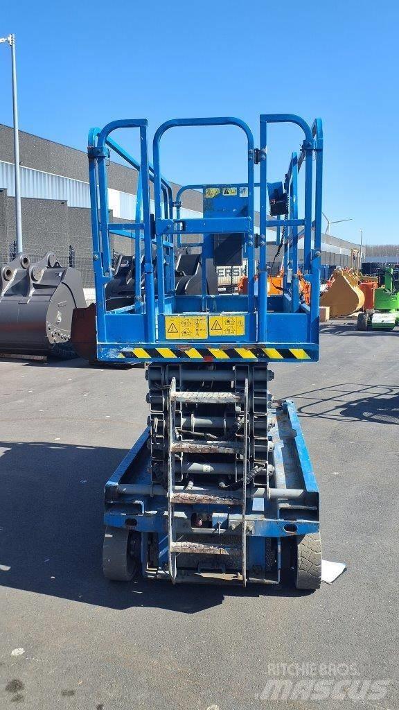 GENIE GS4047 Scheren-Arbeitsbühnen