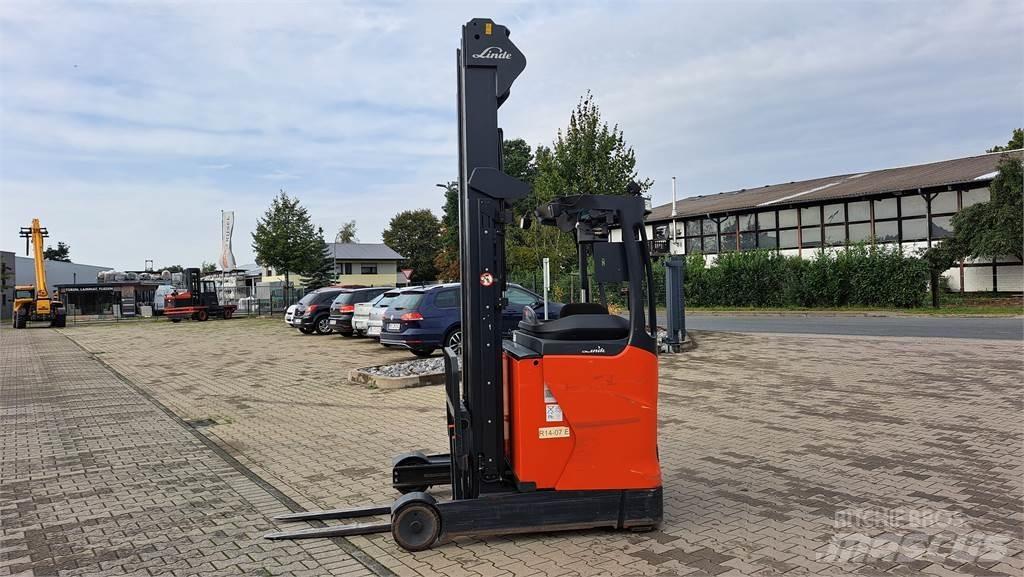Linde R14 Schubmaststapler