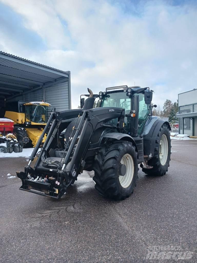 Valtra T 194 Versu Traktoren