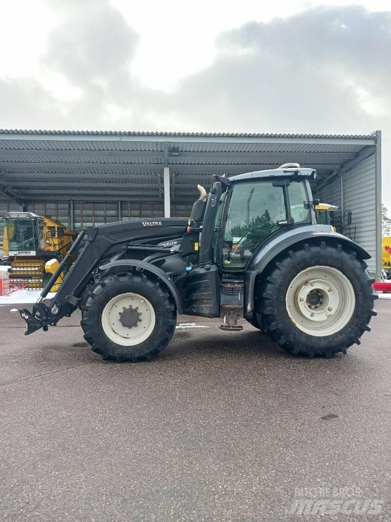 Valtra T 194 Versu Traktoren
