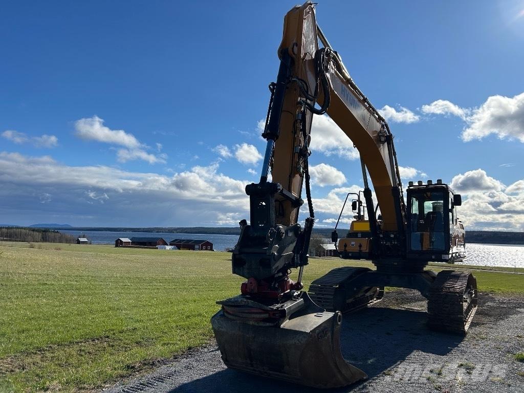 Hyundai HX 300 HW Raupenbagger