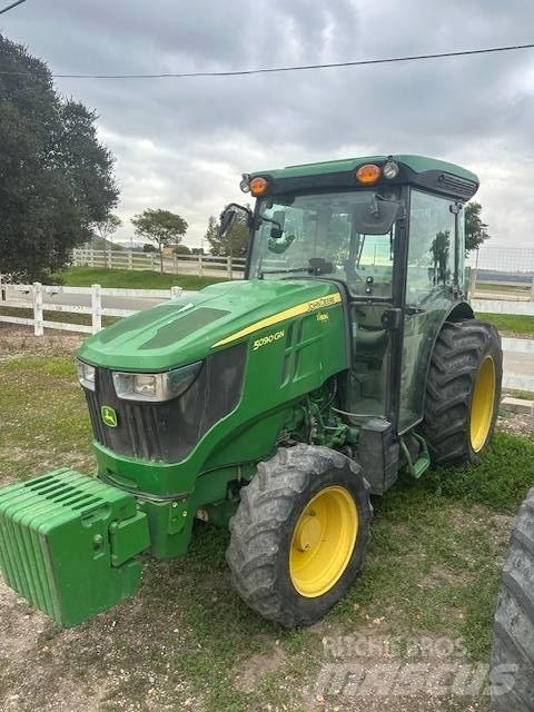 John Deere 5090 GN Traktoren