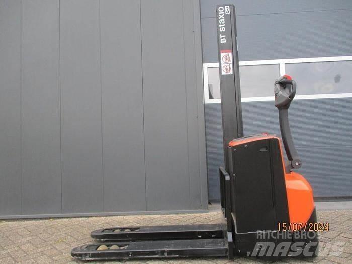 BT SWE 080L Deichselstapler