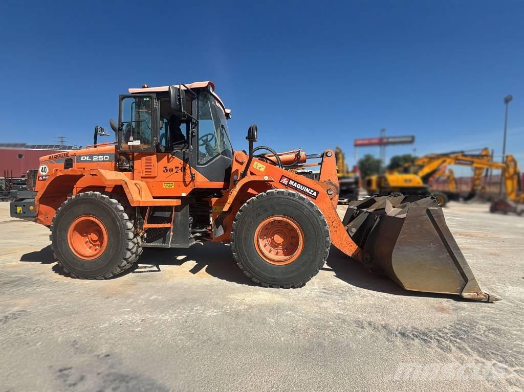 Doosan DL 250-3 Radlader