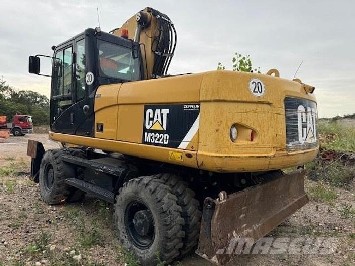 CAT M 322 D Spezialbagger