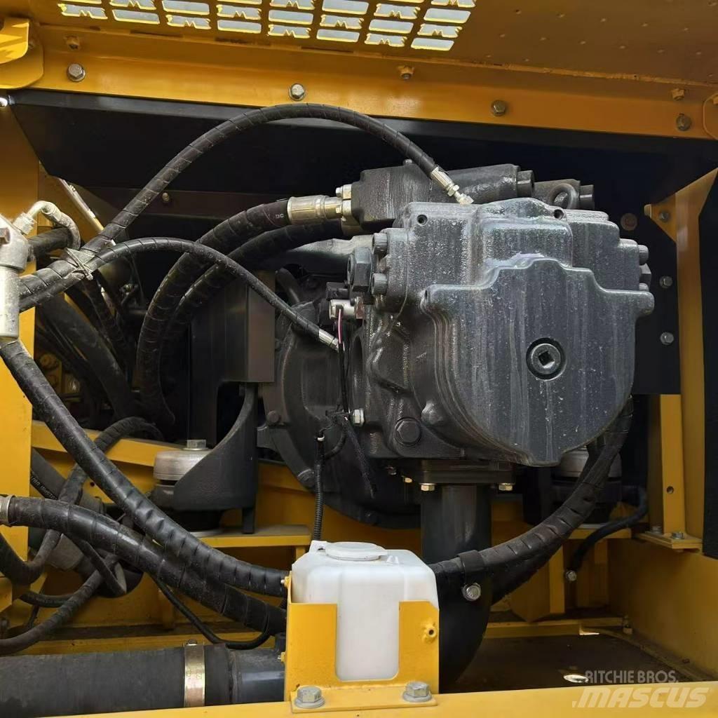 Komatsu 450 Raupenbagger