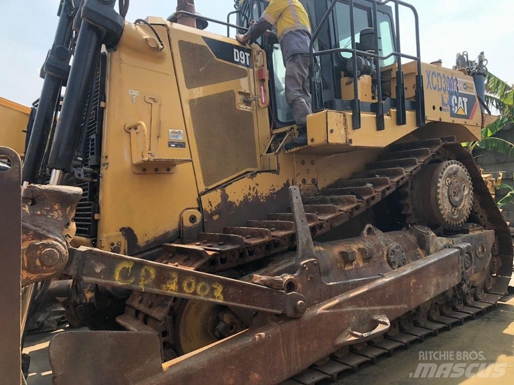CAT D9T Bulldozer