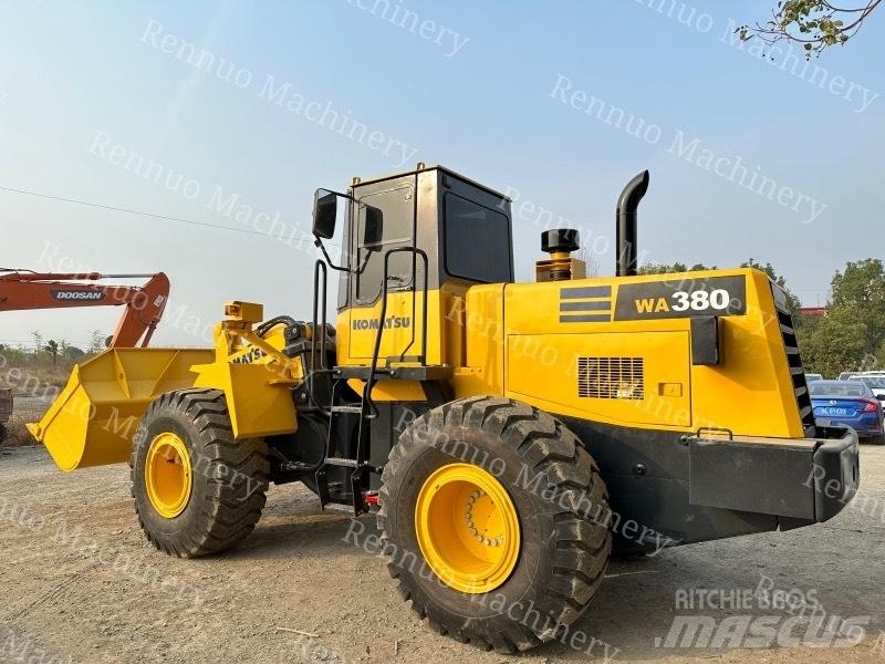Komatsu WA380 Radlader