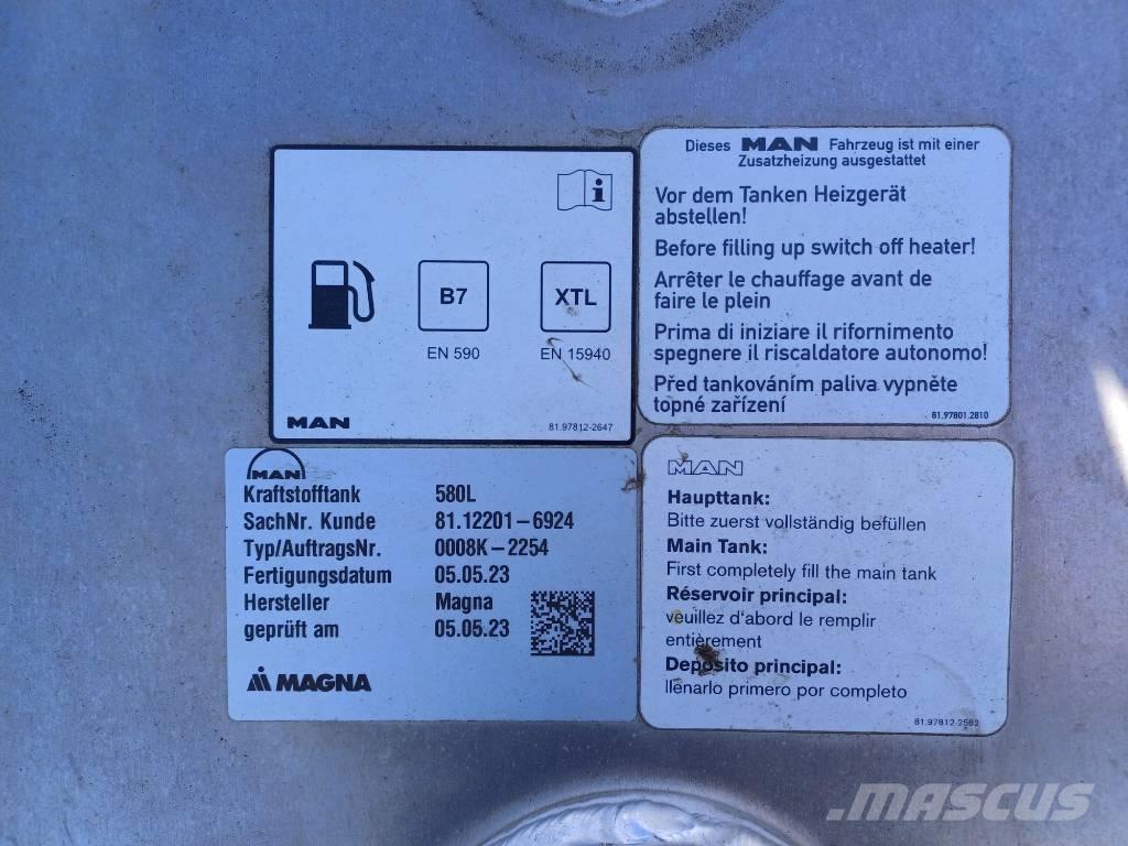 MAN Tank 580 liter Kraftstoff- und Zusatzstoffbehälter