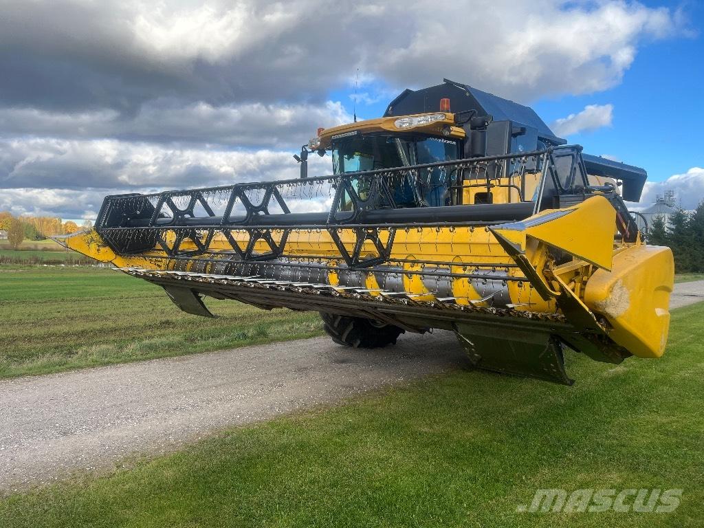 New Holland CX 8080 Mähdrescher