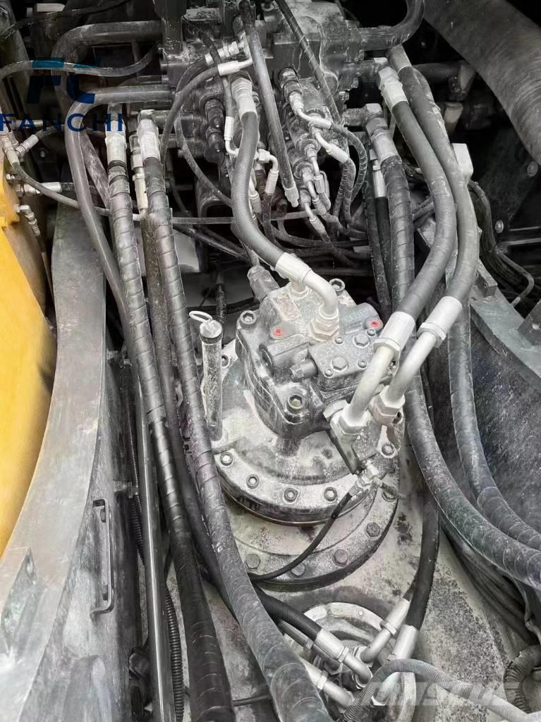 Volvo EC 240 B LC Raupenbagger