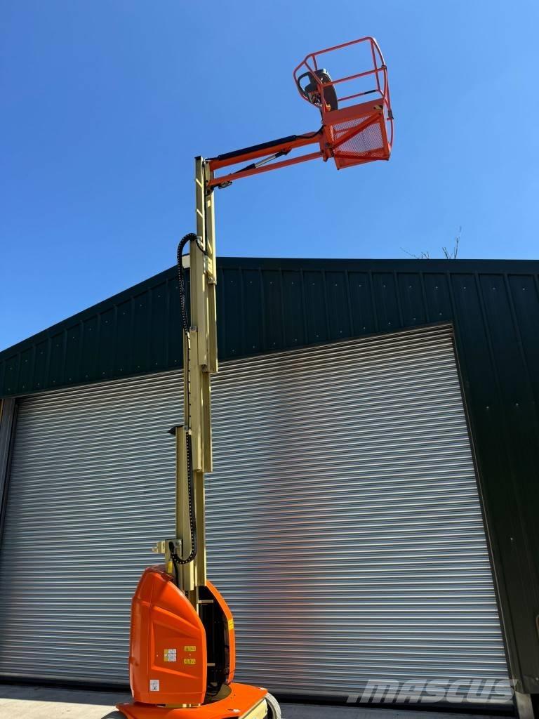 JLG Toucan 10 E-L Personenaufzüge