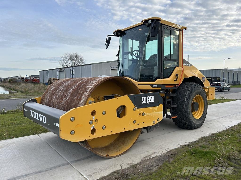 Volvo SD135B Walzenzüge