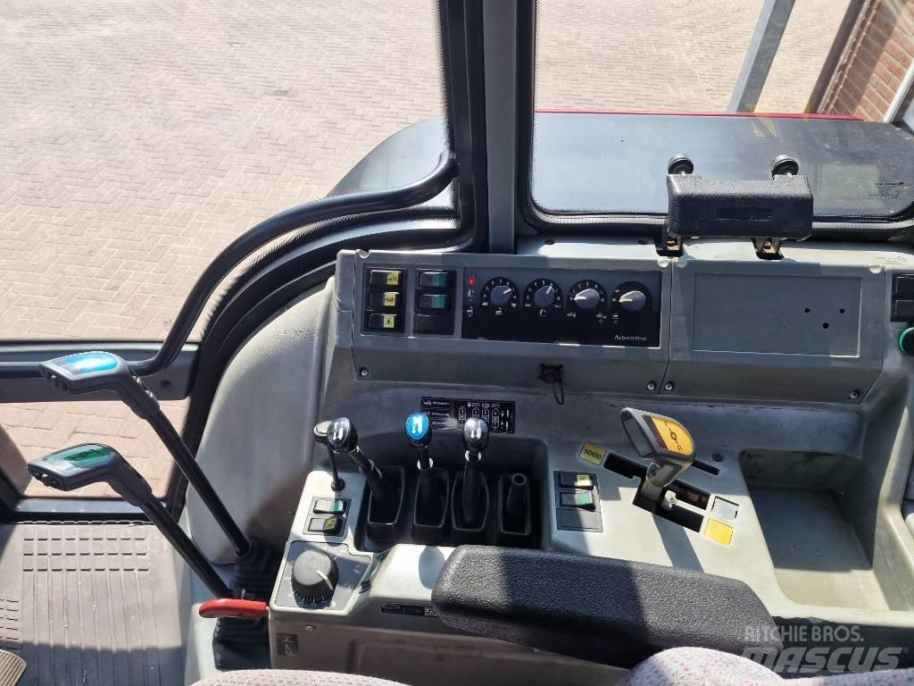 Valtra 8950 Traktoren