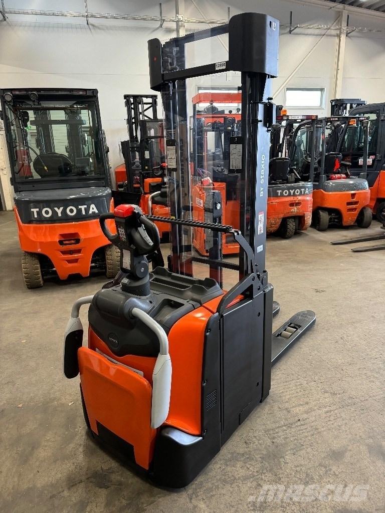 Toyota SPE160L Deichselstapler