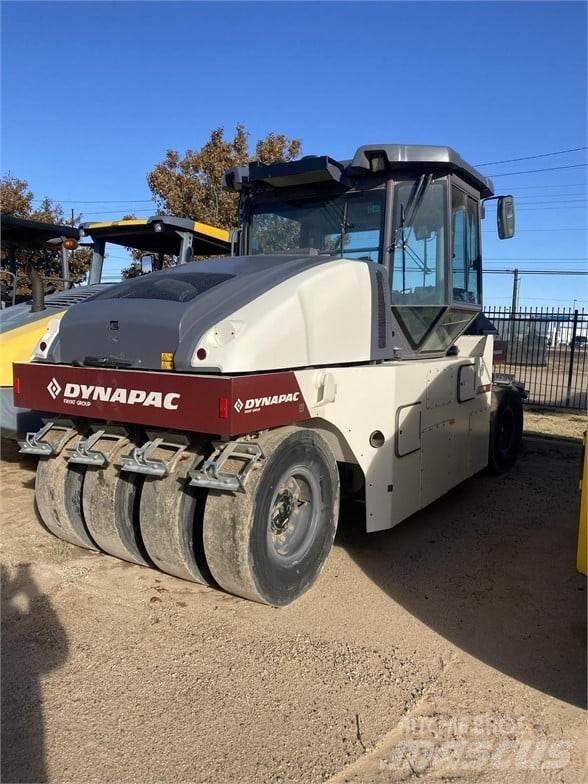 Dynapac CP2700 Gummiradwalzen
