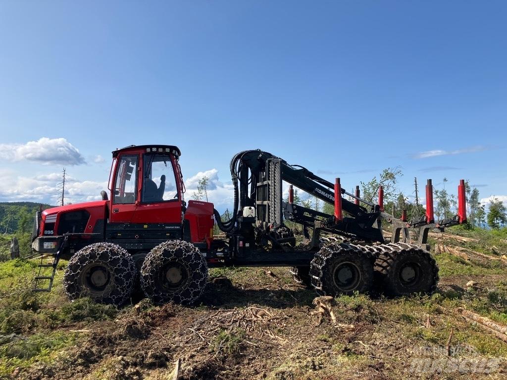 Komatsu 895 Forwarder
