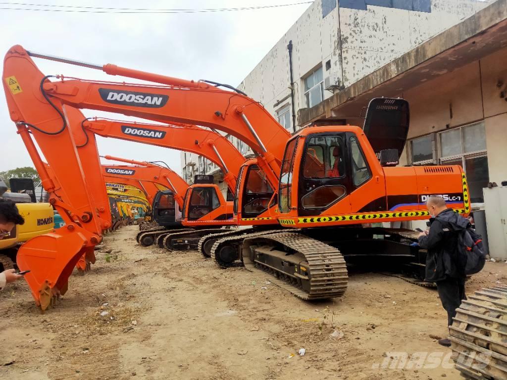 Doosan DH225LC-7 Raupenbagger