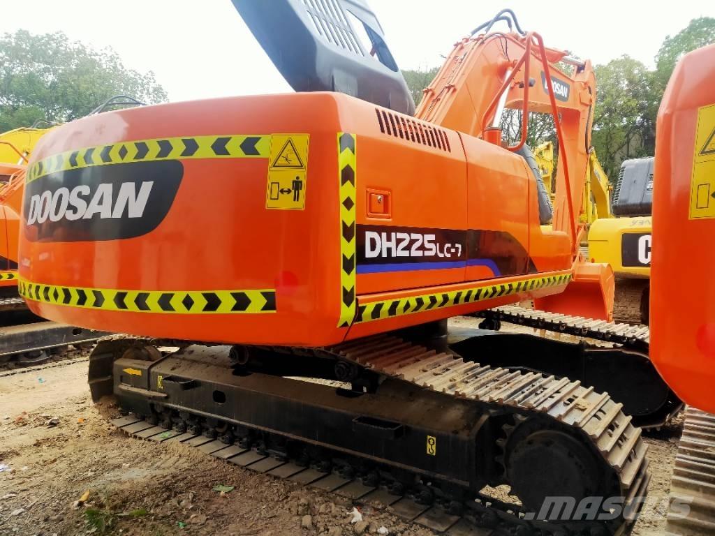 Doosan DH225LC-7 Raupenbagger